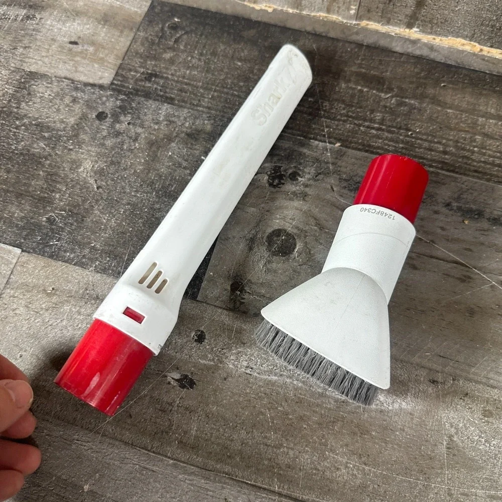 Shark NV341 Dusting Brush Tool & Crevice Attachment white/red